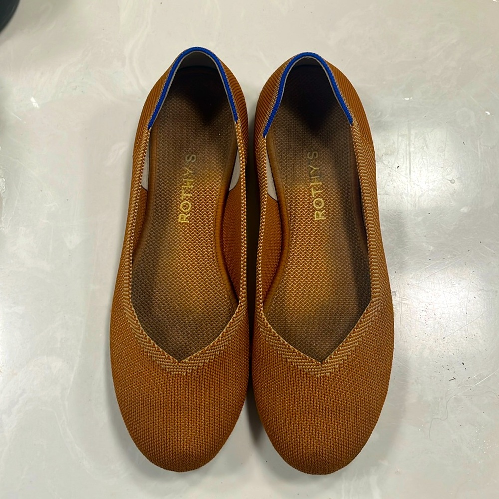 Rothys flats size 9